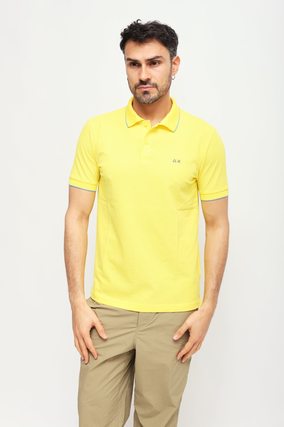 Polo con Ricamo Giallo