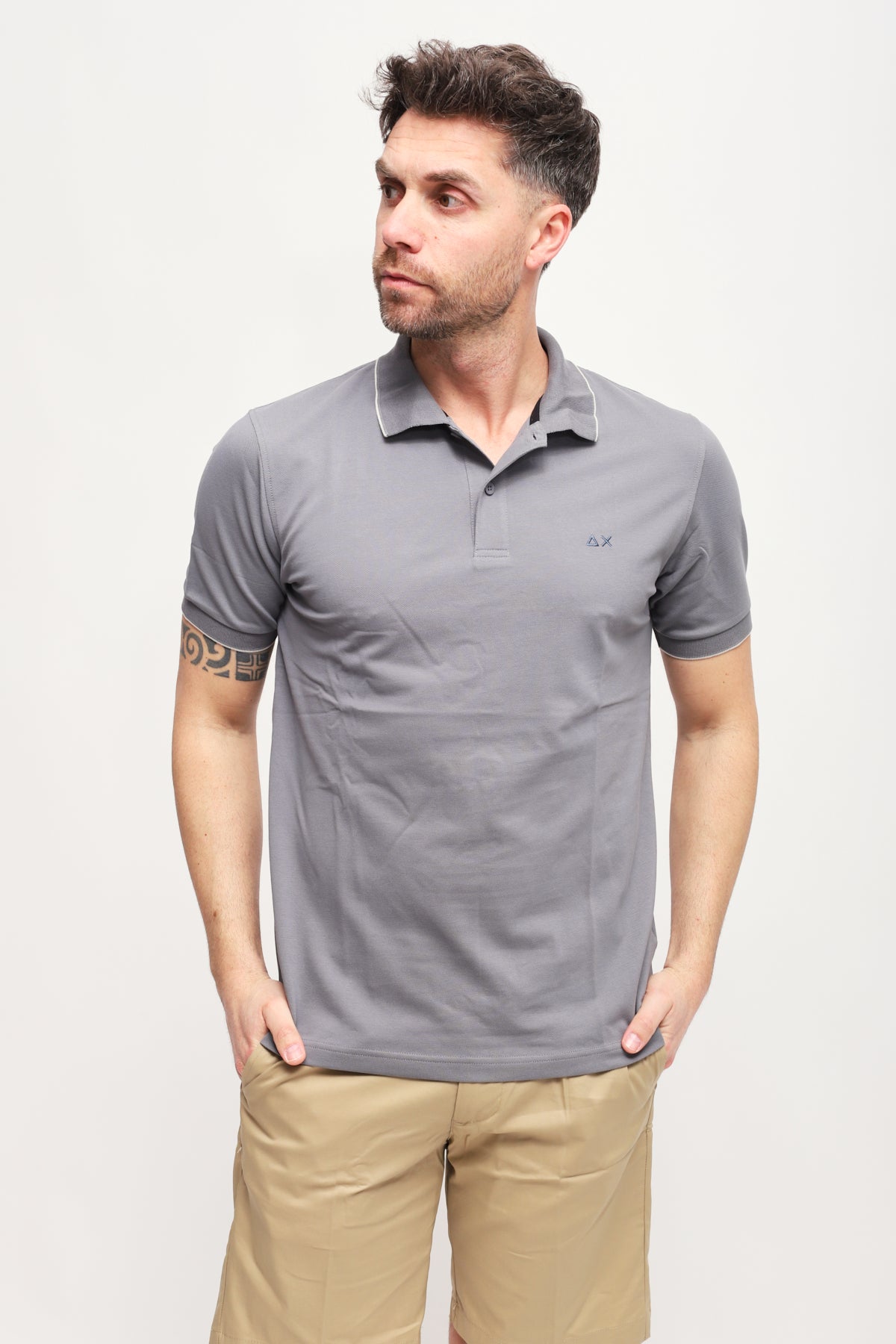 Polo con Ricamo Grigio